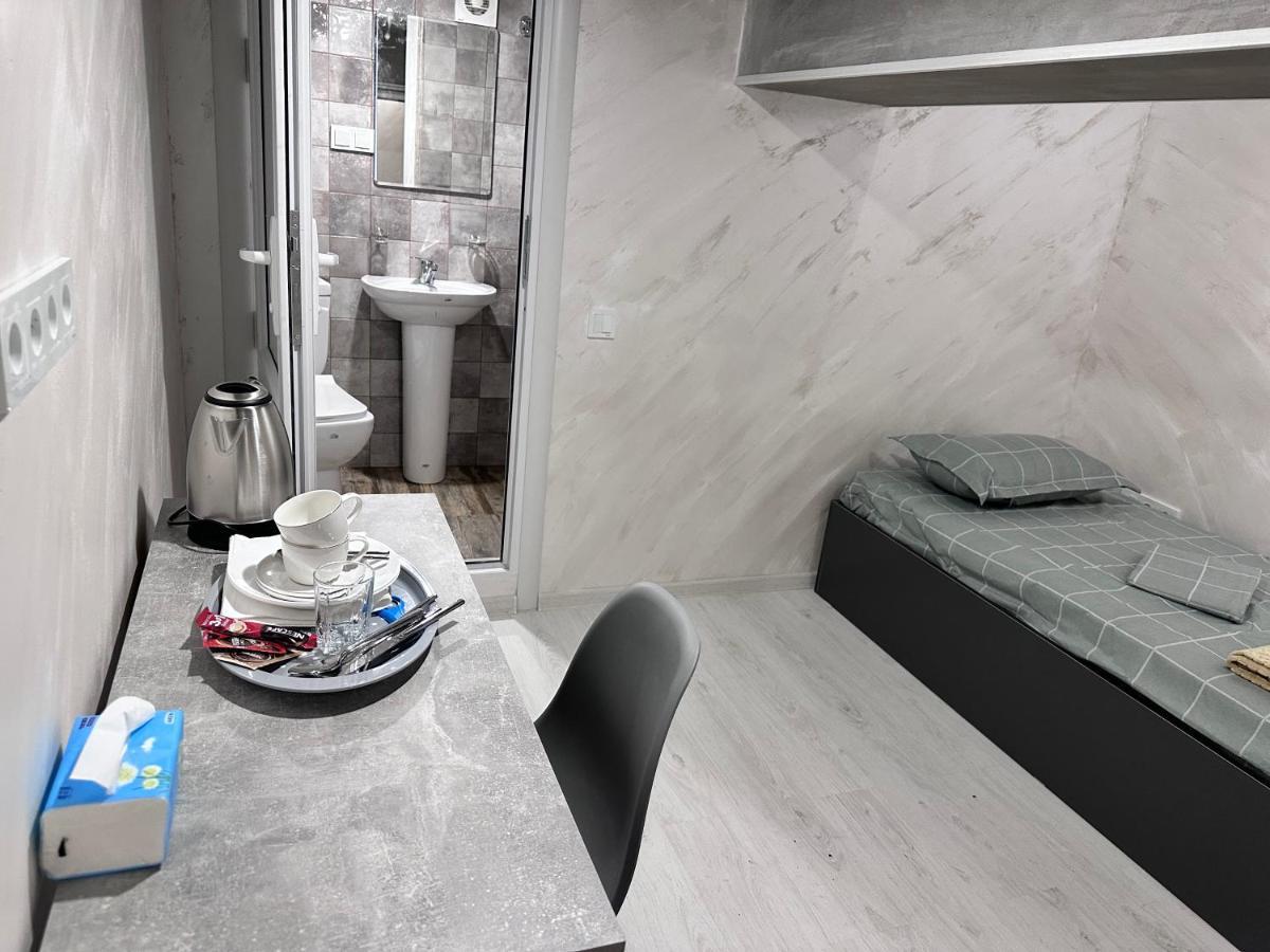 Mandarin Hotel エレバン エクステリア 写真